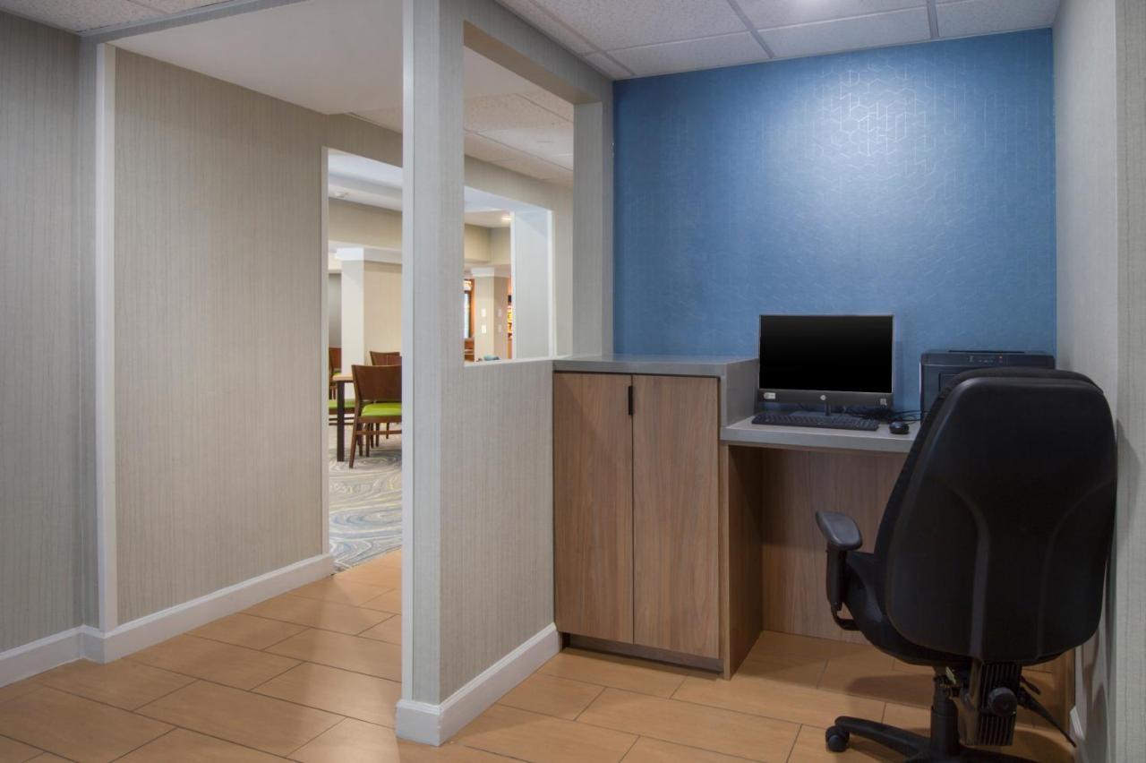Fairfield Inn & Suites Raleigh Crabtree Valley Exterior photo