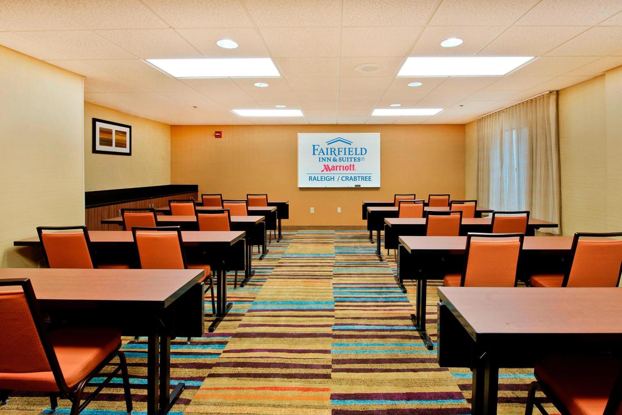 Fairfield Inn & Suites Raleigh Crabtree Valley Exterior photo
