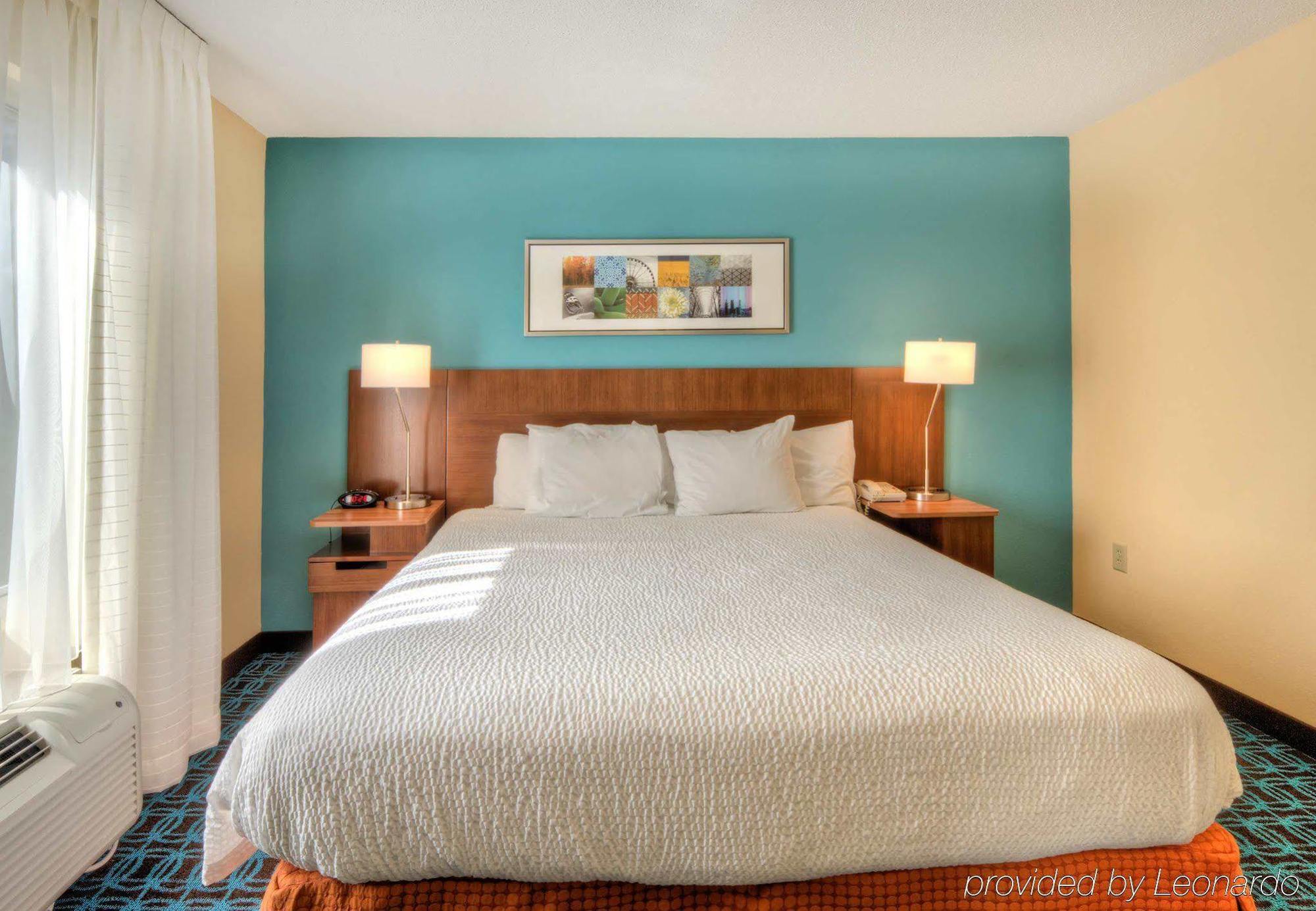 Fairfield Inn & Suites Raleigh Crabtree Valley Exterior photo